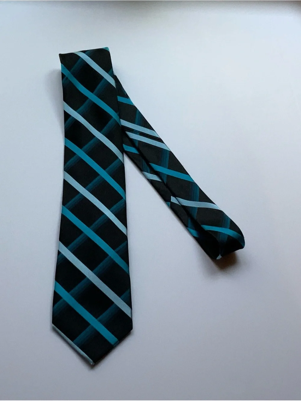 Croft & Barrow Silk Necktie with Black, Light & Dark Turquoise Stripes 3.25 Wide
